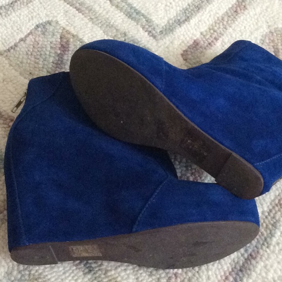 SOLD  Suede Wedge Booties Jeffrey Campbell - Picture 5 of 8
